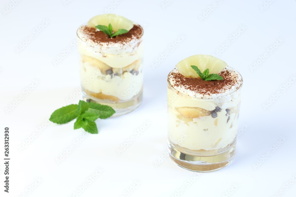 Tiramisu z ananasom